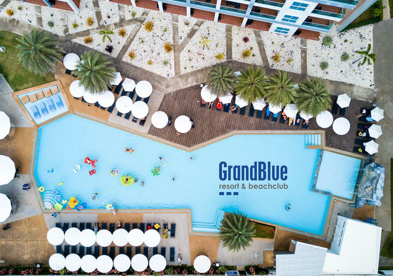 Grandblue Resort & Beachclub Mae Phim Exterior photo